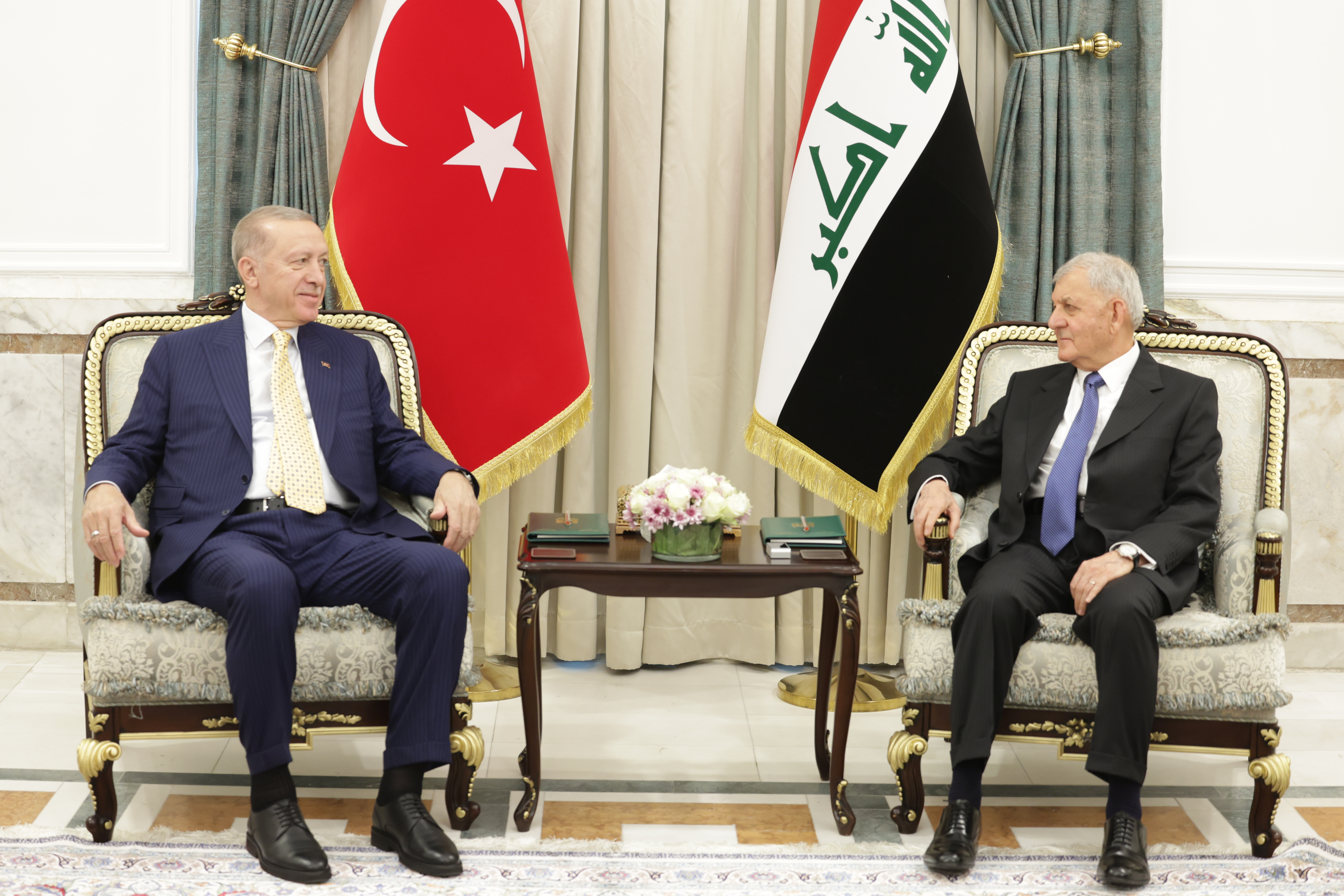   قمة العراق وتركيا.. مباحثات معمقة بشأن العديد من القضايا المهمة